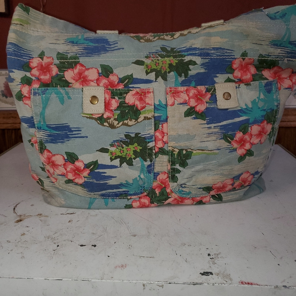 Bag by mossimo